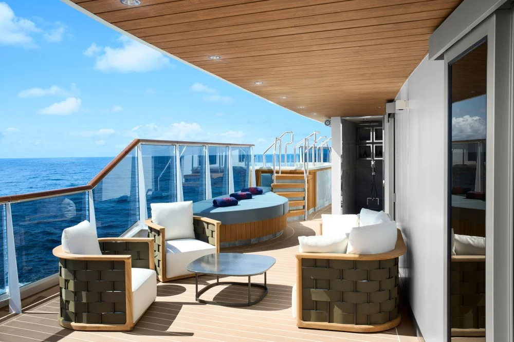 Molteni&C furnishings for Explora Journeys
